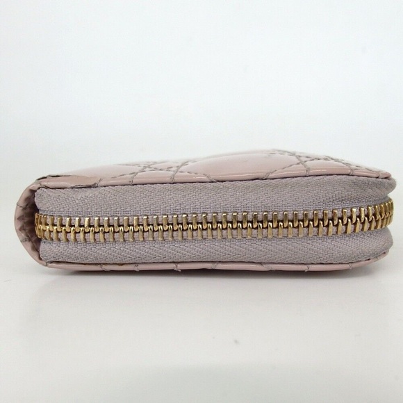 Authentic Christian Dior 33-MA-0119 Lady Dior Zip Around purse Patent leathe... - Picture 7 of 8